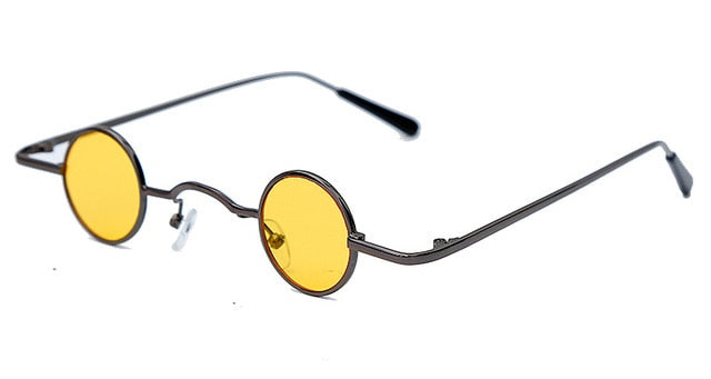 Calanovella Fancy Steampunk Round Sunglasses Funky Steampunk Small Punk Sunglasses for Men Women Vintage Eighties Retro Tiny Oval Round Sun Glasses red,yellow,black,clear black frame,clear gold frame,gold black,pink,champagne 34.99 USD