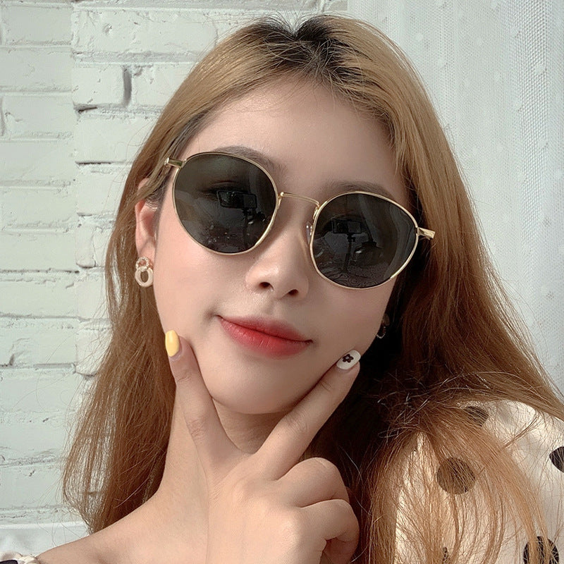 Calanovella Round Sunglasses Stylish Round Sunglasses Classic 90s Oval Round Circle Frame Vintage Retro 2020 Polarized UV400 for Men Women black gray,silver gray,gold blue,silver purple,gold dark green G15 39.99 USD