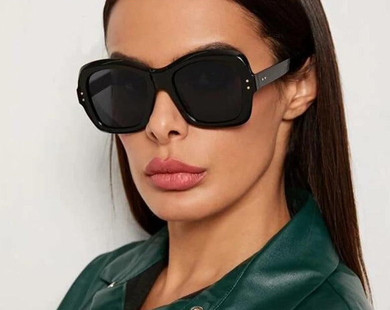 Calanovella Vintage Oversized Fashion Sunglasses Women Retro Brand