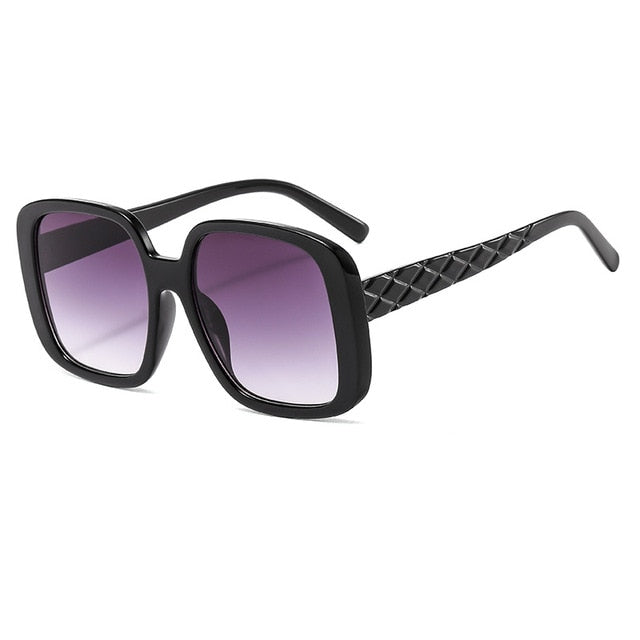 Calanovella Oversized Vintage Women Sunglasses Stylish Outfit Pink