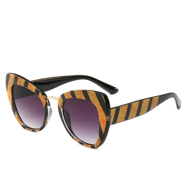 Calanovella Fashion Cat Eye Sunglasses Butterfly Letters Small Stars
