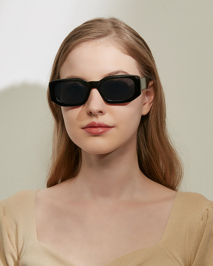 Calanovella Stylish Rectangular Sunglasses UV400