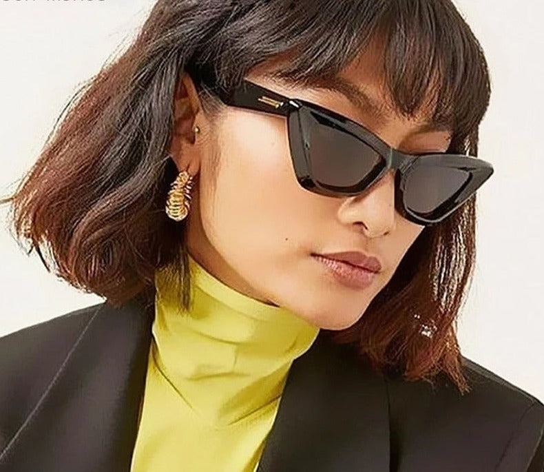 Calanovella New Luxury Brand Chic Cat Eye Sunglasses For Women Vintage Square Elegant Sun Glasses Female Ins Hot Gradient Black Shades