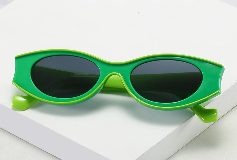 Calanovella Fashion Trendy White Oval Sunglasses Designer Concave