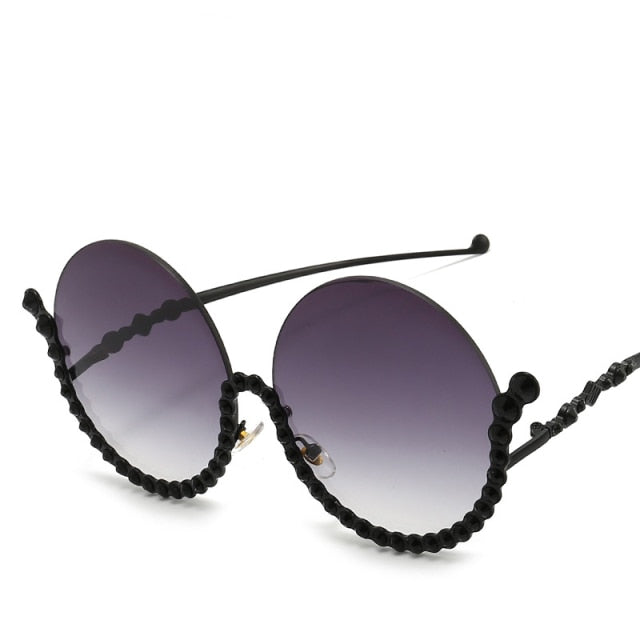 Calanovella Vintage Round Diamond Sunglasses Women New Luxury Women Oval Crystal Retro Glasses Fashion Rhinestone Shades Eyewear UV400