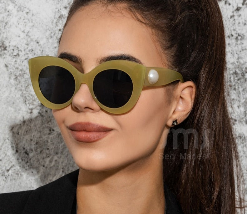 Calanovella Cat Eye Sunglasses Women Oversized Sun Glasses Pearl UV400