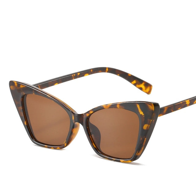 Calanovella Luxury Brand Small Rectangle Sunglasses Women Grey Pink Shades Women 90s Vintage Steampunk Cat Eye Sunglasses Unisex UV400
